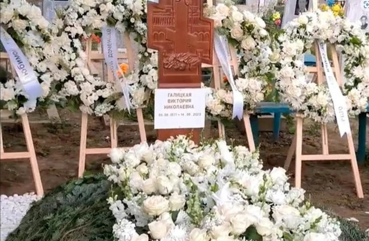 Супруги прожили вместе 28 лет, но в Сети невозможно найти даже фото Виктории