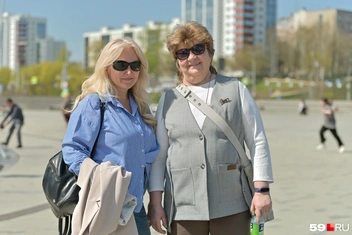 Марина и Светлана давно хотели побывать в «Пермской кухне» | Источник: Василина Любимова / 59.RU