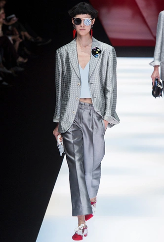 Маэстро на линии: Giorgio Armani SS18