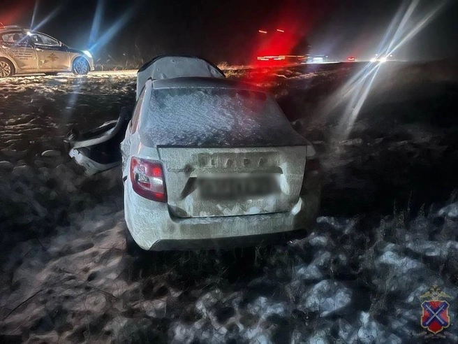 Снежный покров образовался на участках, где ещё недавно лежала сухая трава. | Источник: ГУ МВД России по Волгоградской области