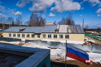 В старом деревянном здании дети учились до 2024 года | Источник: Тимофей Калмаков / 59.RU