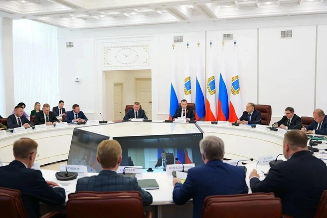 Губернатор пообещал помочь властям Энгельса, но конкретных шагов и цифр не озвучил | Источник: Роман Бусаргин / Telegram