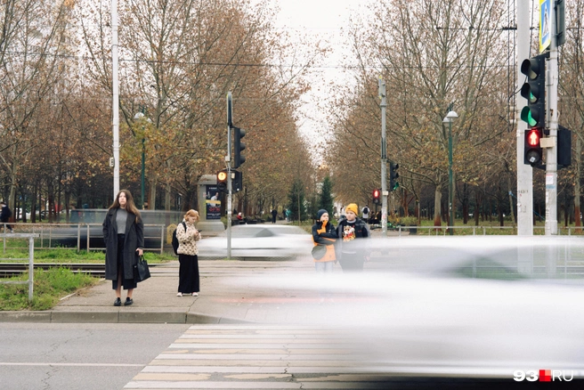 В микрорайоне очень много детей, они вынуждены учиться в две смены | Источник: Дарья Паращенко / 93.RU