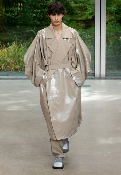 Issey Miyake | Источник: Issey Miyake