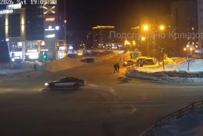 Дрифт на перекрестке в Кольцове: водитель пойман и наказан