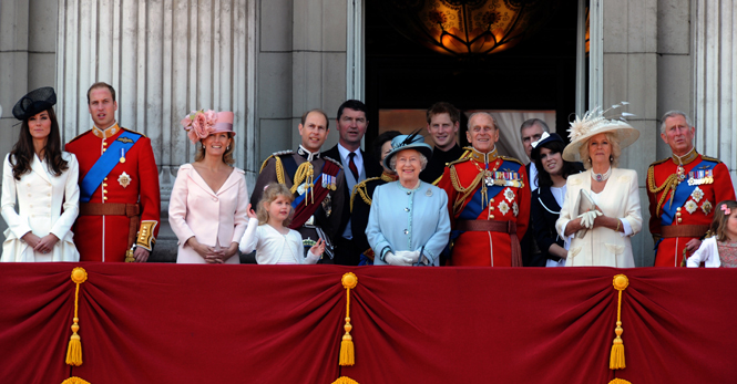 Меган Маркл VS Кейт Миддлтон: дебют на шоу Trooping the Colour