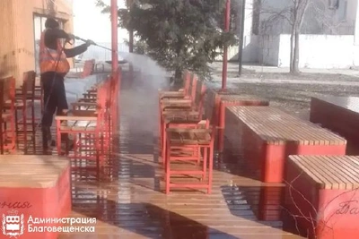 Скверы Благовещенска приводят в порядок