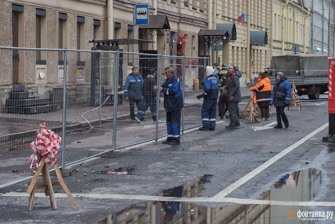Троллейбусы и автобусы вернули на улицу Якубовича, убрав остановку | Источник: Михаил Огнев / FONTANKA.RU
