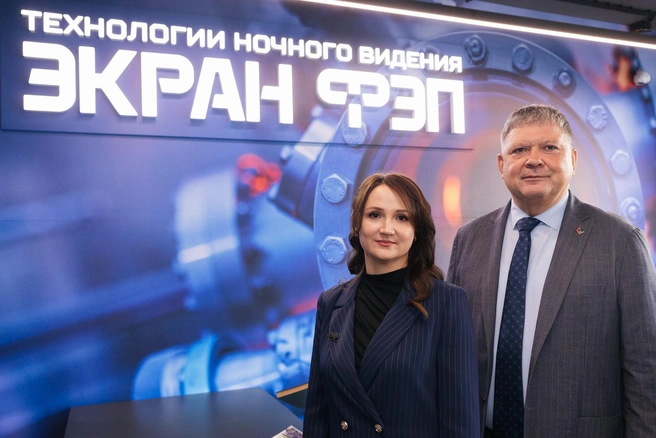 Заместитель генерального директора по стратегическому развитию АО «Экран ФЭП» Дёмина Ирина и исполняющий обязанности ректора НГТУ Марчук Игорь Владимирович | Источник: Инна Кузнецова