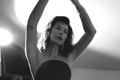 «Уволили по статье „Старая“»: Волкову со скандалом выставили из театра