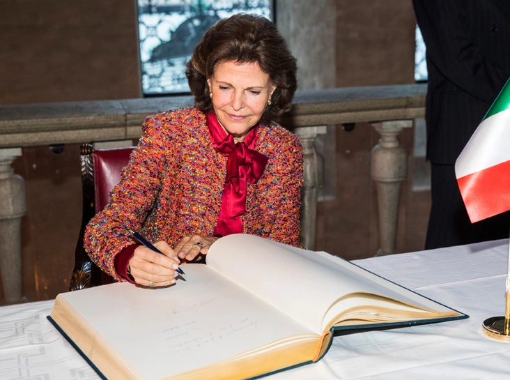 Ее Величество посещает Стокгольмскую ратушу, 14 ноября 2018 года