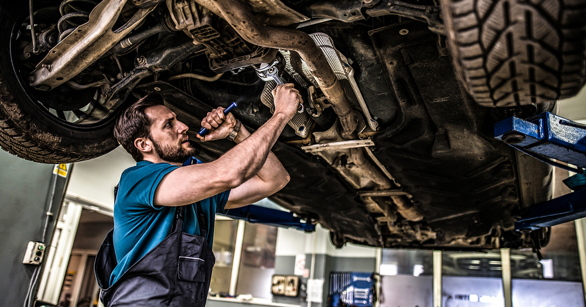 Under servicing. Авто реклама Голд. Запчасти стали дороже. Подорожание цен на машины. Цены на автомасла приколы.