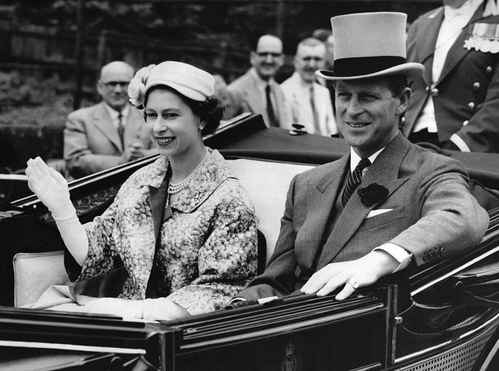 Королева Елизавета II и принц Филипп | marieclaire.ru