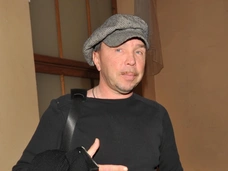 «Мы редко видимся. У каждого своя судьба, свой путь»: Гарик Сукачев нечастный гость в доме сына
