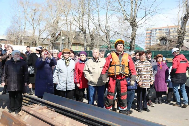 Первую сваю отпраздновали митингом | Источник: Arhcity.ru