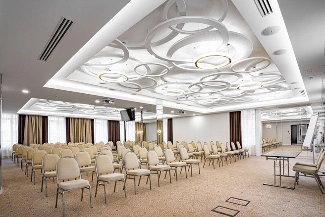 На интенсиве вы получите практические инструменты и алгоритмы для построения или улучшения проектного офиса, а также проведете бенчмаркинг с коллегами из других компаний | Источник: ИП Канайлов Михаил Сергеевич