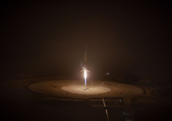 Первая посадка Falcon 9