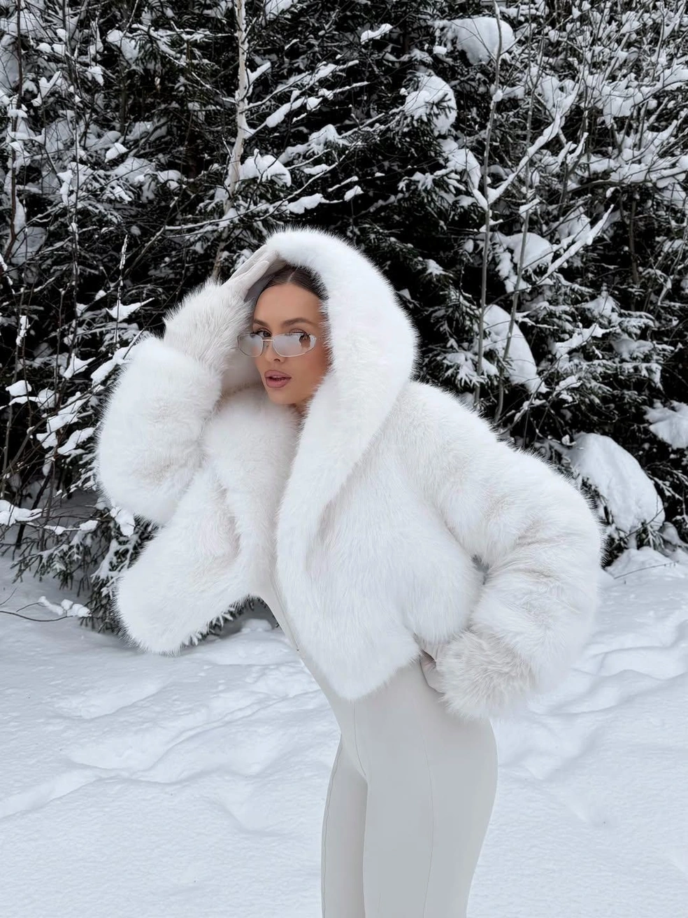 Уральская модель провела праздники в кругу семьи | Источник: dashapogadaevaa / Instagram.com*