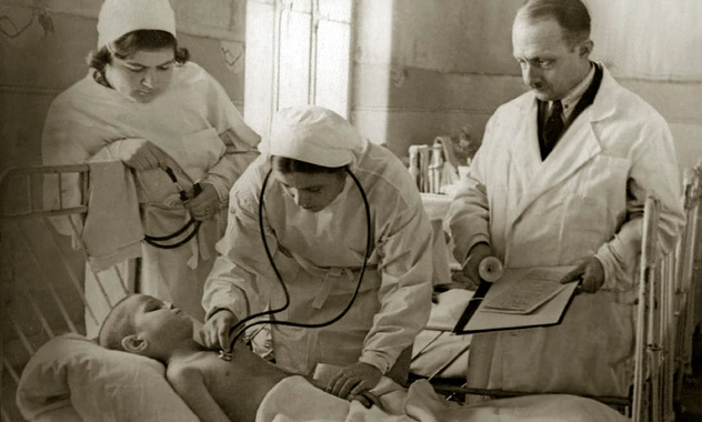 «Болезни мирного времени просто исчезли»: как медики блокадного Ленинграда спасали горожан