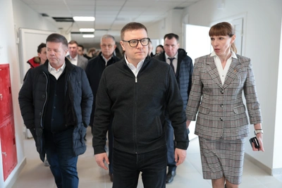 Текслер проинспектировал медучреждения Красноармейского округа