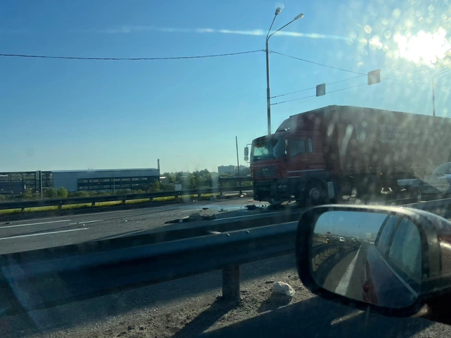 Водителя фуры обвинили в нарушении правил дорожного движения, повлекшем по неосторожности смерть двух и более лиц | Источник: АВТОПОРТАЛ76.РУ&nbsp;— Первый Ярославский Автопортал / Vk.com