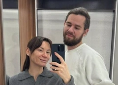 Невеста растрогана, а мама думает, что дочь сама купила кольцо: как жених Иды Галич сделал ей предложение
