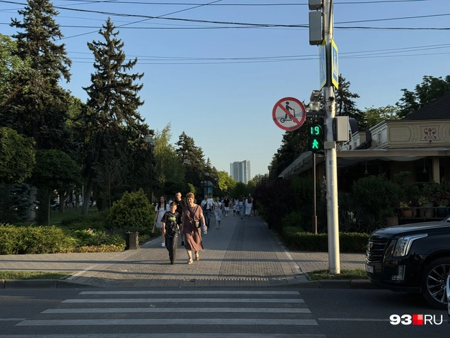 В местах, где на картах обозначены запретные зоны, должны висеть такие знаки | Источник: Дарья Паращенко / 93.RU