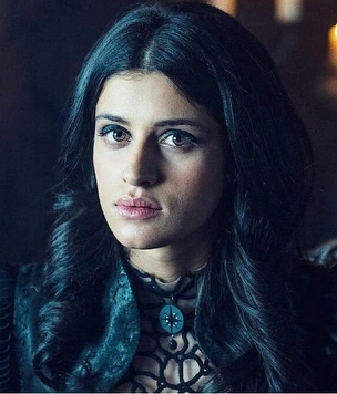 Аня Чалотра, сыгравшая Йеннефер в «Ведьмаке», рассказала, как борется с хейтом фанатов