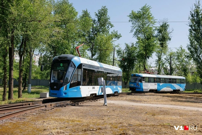Кольцо на улице Хорошева&nbsp;— ближайшая к Жилгородку остановка, где можно сесть на трамвай | Источник: Алексей Волхонский / V1.RU