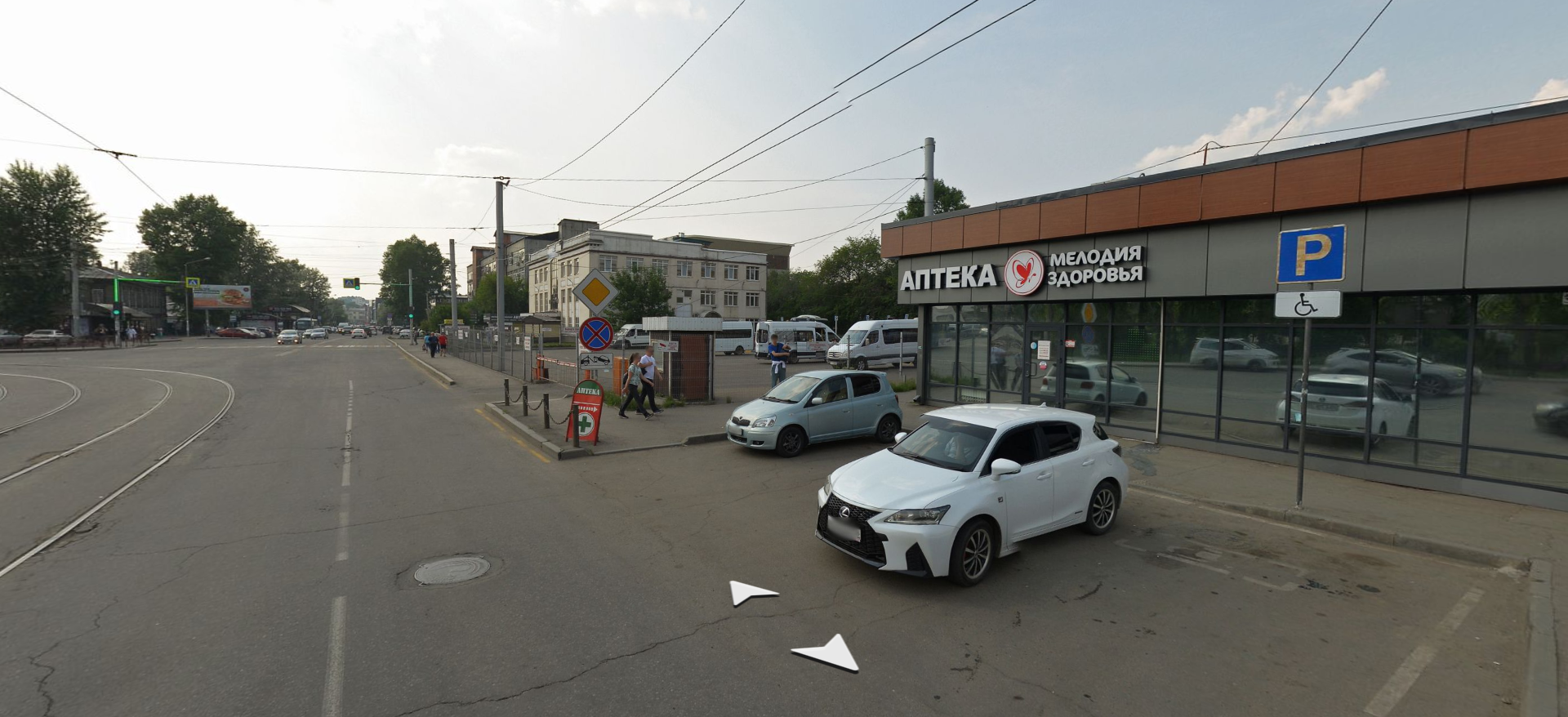 Да и перроны с прилегающей к ним забегаловкой стали выглядеть цивильнее | Источник: «Яндекс.Карты»