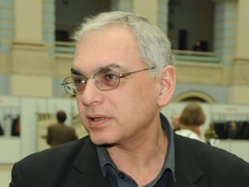 Карен Шахназаров судится с дочерью из-за столичной квартиры