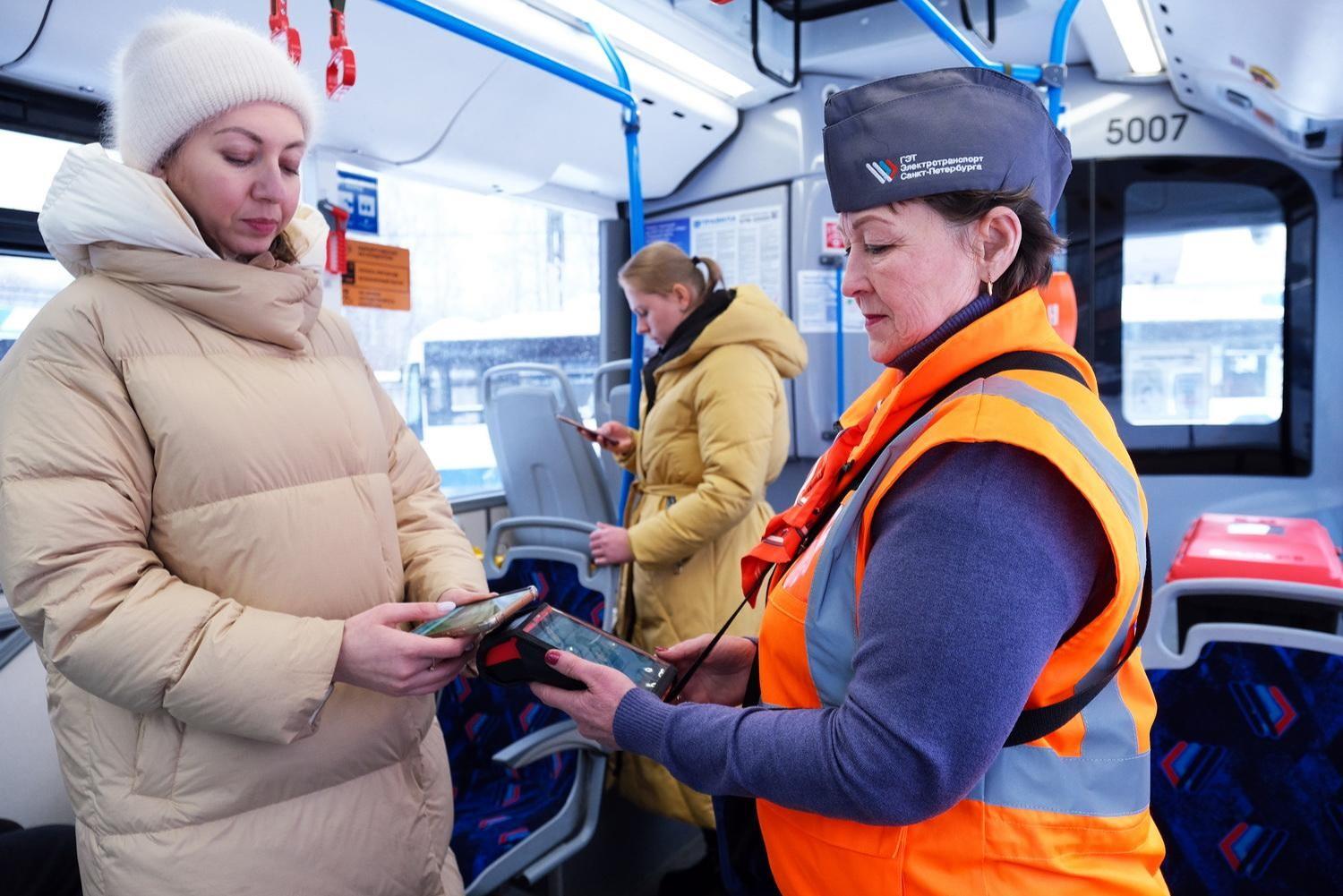 Сохранять невозможно. В Петербурге планируют поднять цены на проезд