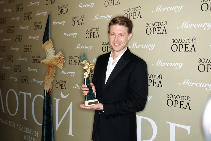 Никита Ефремов | www.starhit.ru