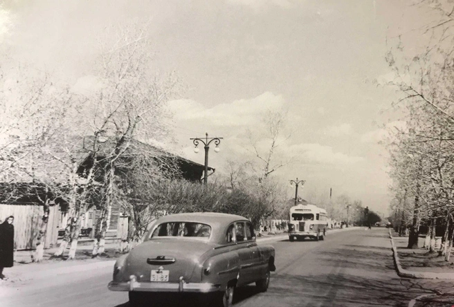 Вид на ул. Куйбышева в сторону Пролетарской в 1950–1960-е годы | Источник: Комитет по делам архивов Курганской области /vk.com