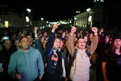 Пешеходный Любинский стартовал с музыкой и весельем