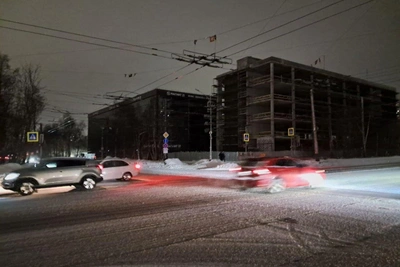 Day-long blackout hits Arctic cities after power line collapse