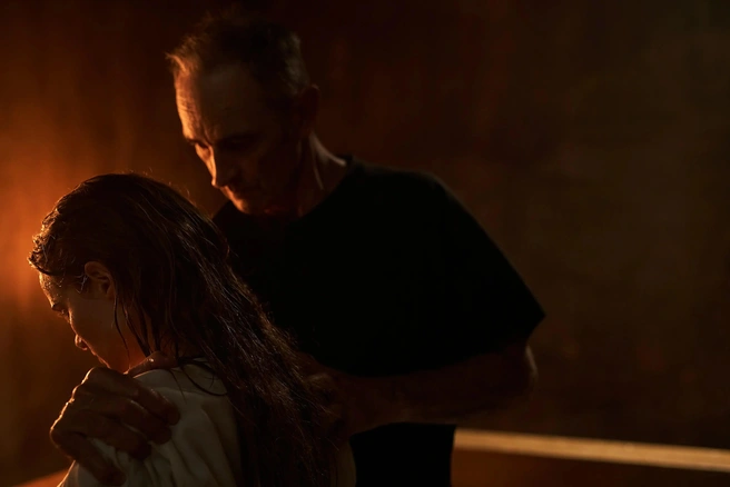 Источник: кадр из фильма «Оно. Первое пришествие» (18+), реж. Дэниэл Дж. Филлипс (Empire Road Pictures, 2025)