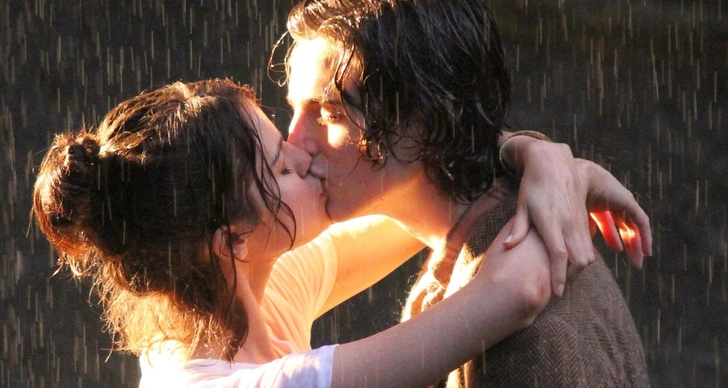 5 научных фактов о поцелуях | Источник: кадр из фильма «Дождливый день в Нью-Йорке», 2019