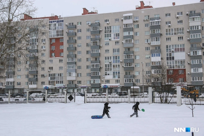 В Нижнем Новгороде продолжаются мощные снегопады | Источник: Наталья Бурухина / NN.RU