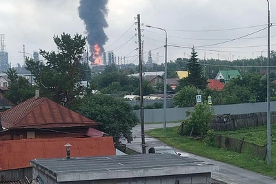 Пожар на НПЗ в Тюмени: что известно