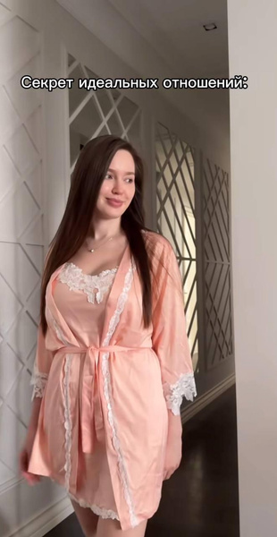 «Он ею вертит, как хочет»: подписчики не сдержались, комментируя новое эротическое видео Костенко и Тарасова