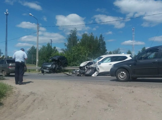 В аварии в Мурмине пострадали два человека | ya62.ru