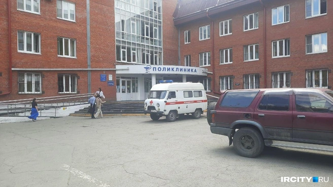 Две женщины — в реанимации. Глава Следственного комитета заинтересовался нападением на медперсонал в Иркутске | Источник: Виктор Лучкин / IRCITY.RU