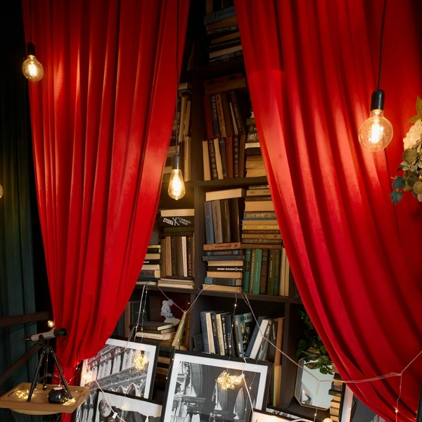 Источник: Антон Колташов Семейные съёмки Выпускные альбомы, vk.com