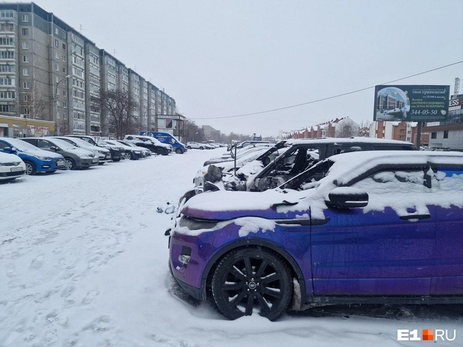 Владельцы парковки не захотели возмещать ущерб в досудебном порядке | Источник: читатель E1.RU