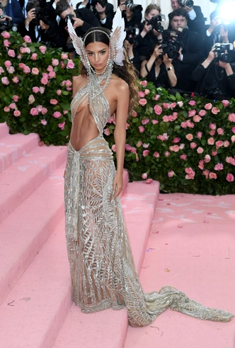 Met Gala 2019: все модные образы бала Института костюма