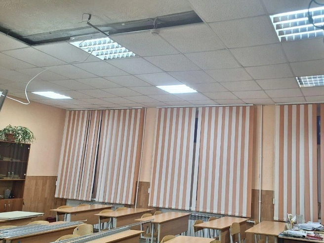 В 71-й школе Саратова обрушилась часть потолка | Источник: прокуратура Саратовской области