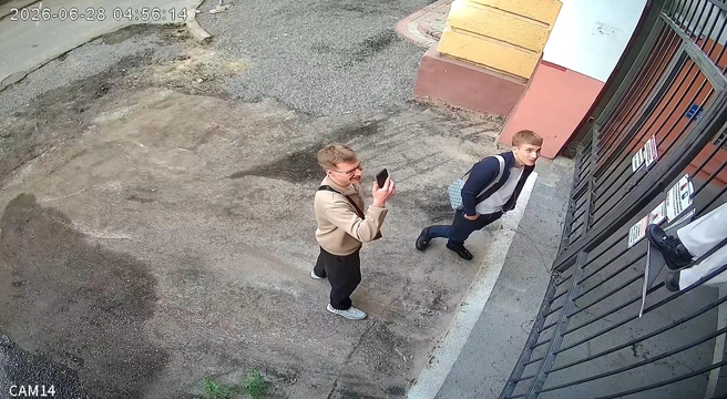 Штурм ворот начался рано утром воскресенья, 28 июня | Источник: читатели V1.RU