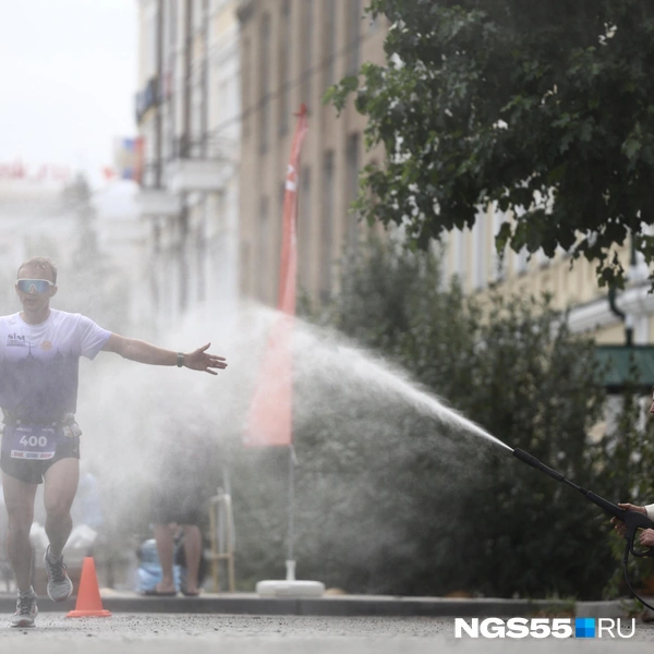 Ура, вода! | Источник: Евгений Софийчук / NGS55.RU 