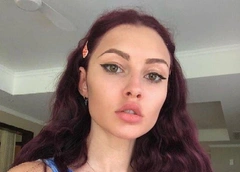 Фаворская о грубости Серябкиной в группе SEREBRO: «Теперь я понимаю, почему она закрывала нас в номере»